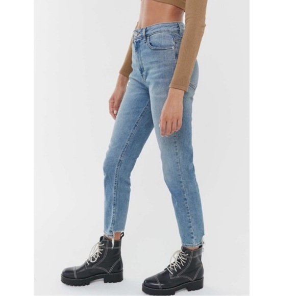 Urban Outfitters BDG Girlfriend High-Rise Jeans Size 26 NWT - Picture 1 of 5